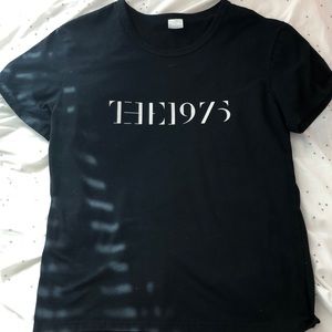 The 1975 band T-shirt